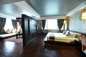 Suite Room, Rose Garden Hotel, Yangon, Myanmar