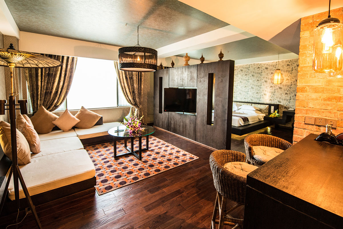 Padauk Suite at Rose Garden Hotel