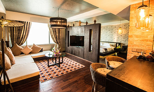 Padauk Suite at Rose Garden Hotel